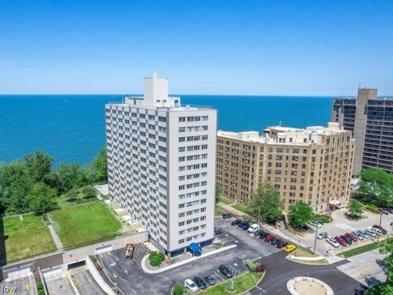 12520 Edgewater Drive, Unit 510, Lakewood, OH 44107 Photo 1