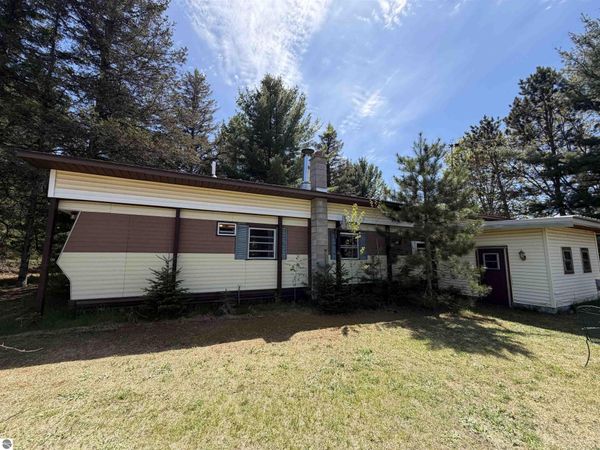 13158 Cinder Road, Beulah, MI 49617