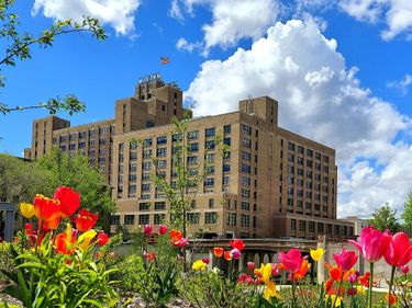 2929 Chicago Avenue, Unit 1002, Minneapolis, MN 55407