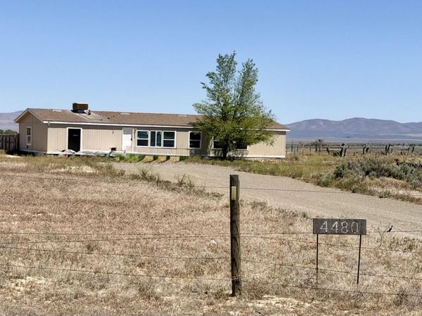 4480 Mountain View Drive, Winnemucca, NV 89445