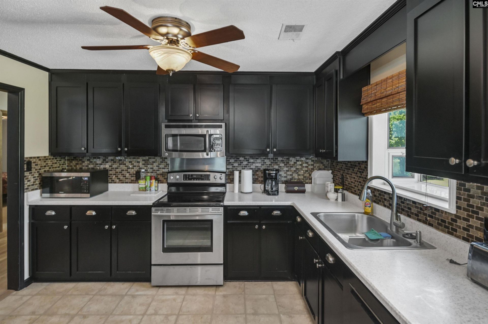 214 Trinity Drive  Photo 16