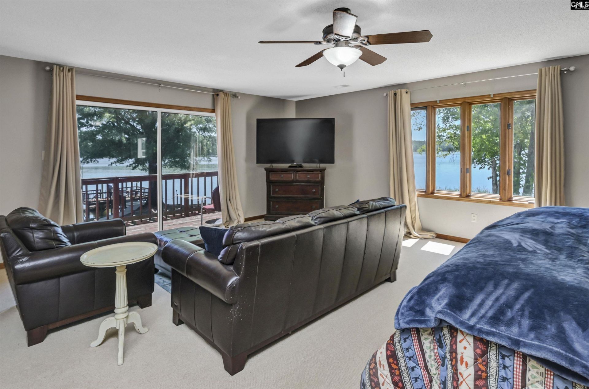 214 Trinity Drive  Photo 19