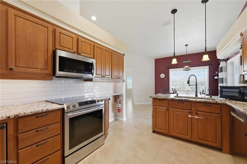 640 Clancy St E, Lehigh Acres, FL 33974 Photo