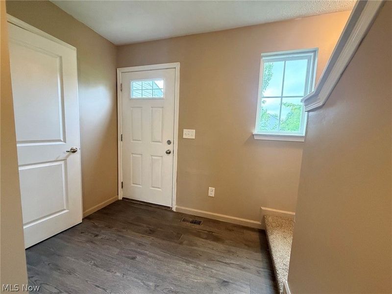 2250 Dorchester Drive, Kent, OH 44240 Photo 9