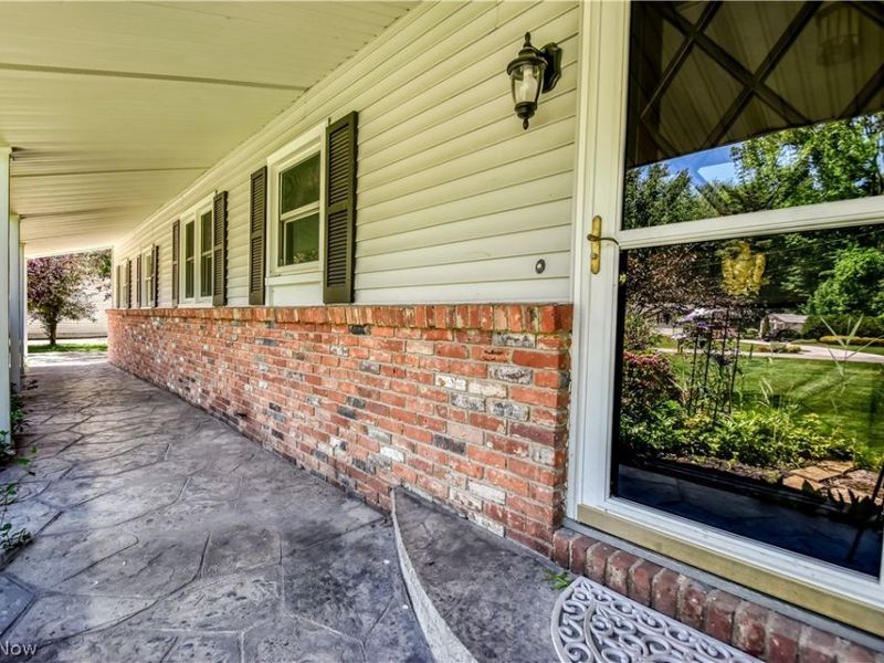 9412 Beaver Creek Drive, Mentor, OH 44060 Photo 5