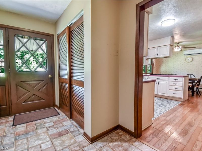 9412 Beaver Creek Drive, Mentor, OH 44060 Photo 8