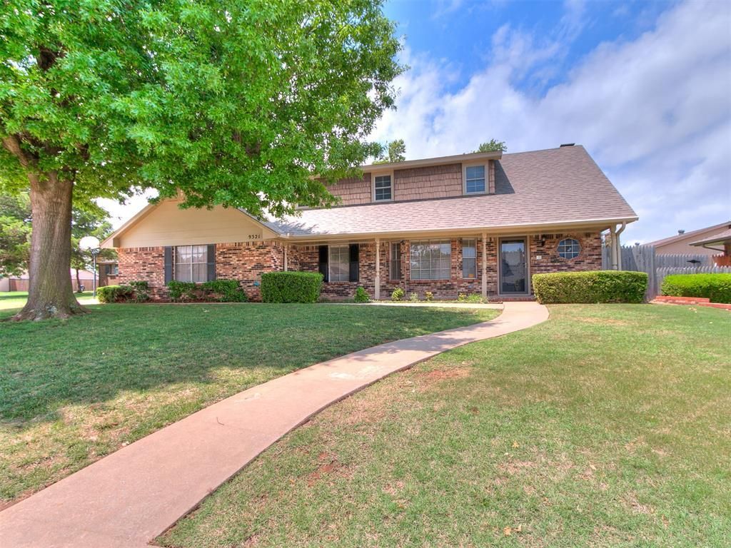 9321 Lansbrook Lane, Oklahoma City, OK 73132 Main Photo
