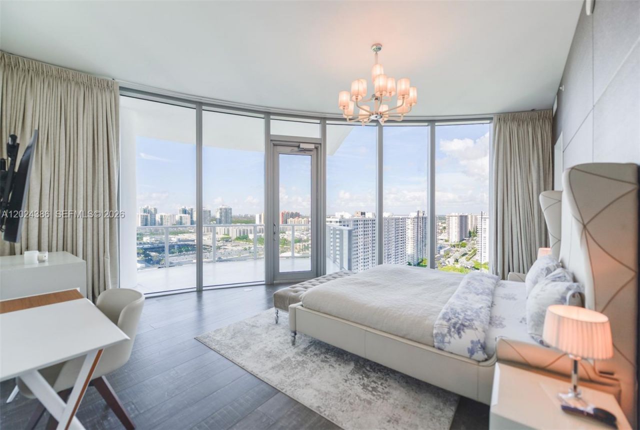 17475 Collins Ave , Unit 1703, Sunny Isles Beach, FL 33160 Photo