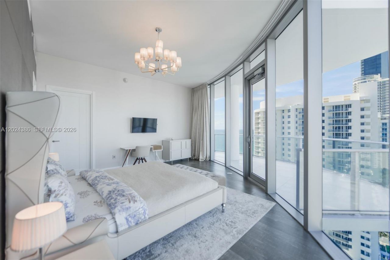 17475 Collins Ave , Unit 1703, Sunny Isles Beach, FL 33160 Photo
