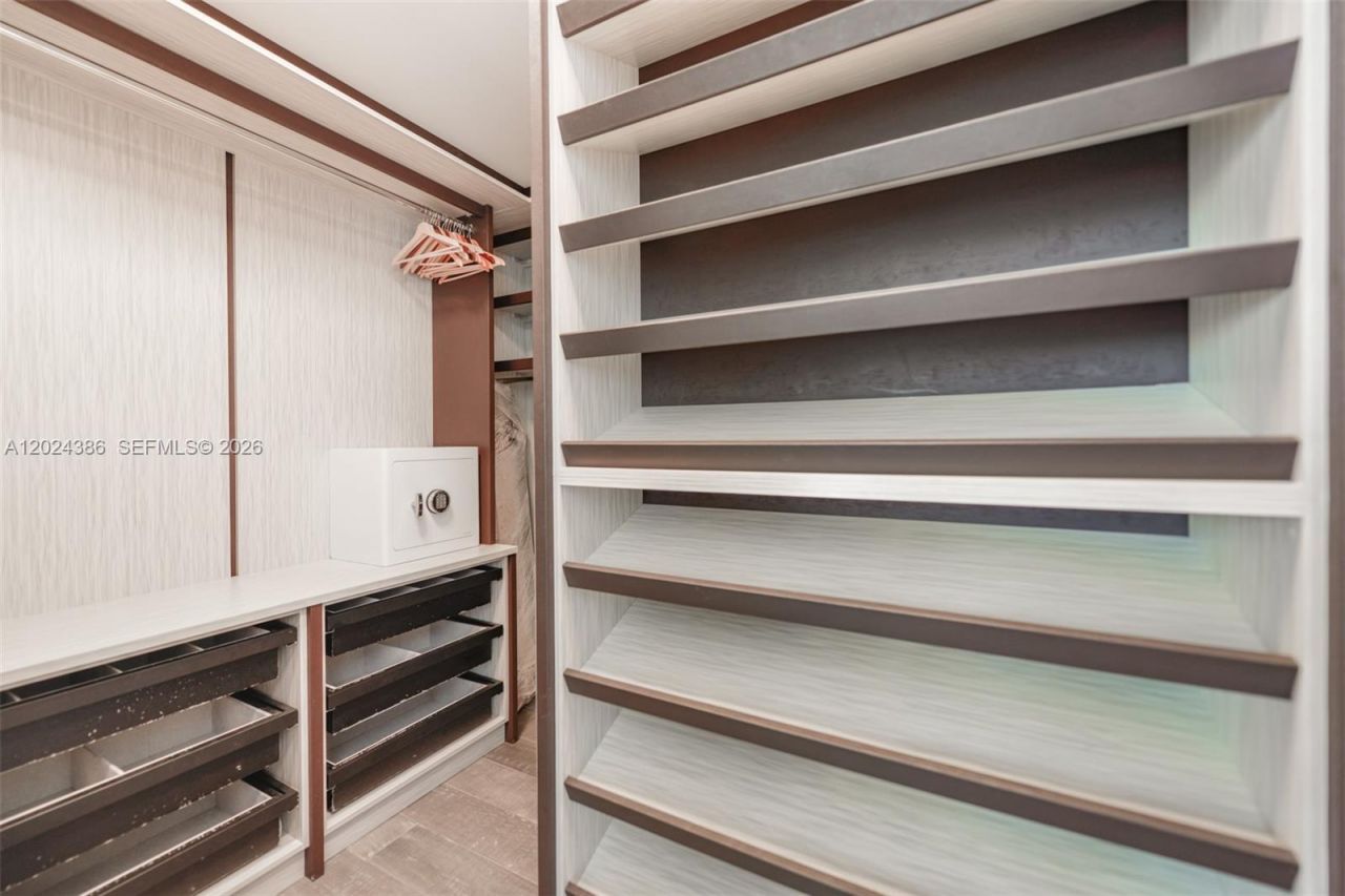 17475 Collins Ave , Unit 1703, Sunny Isles Beach, FL 33160 Photo