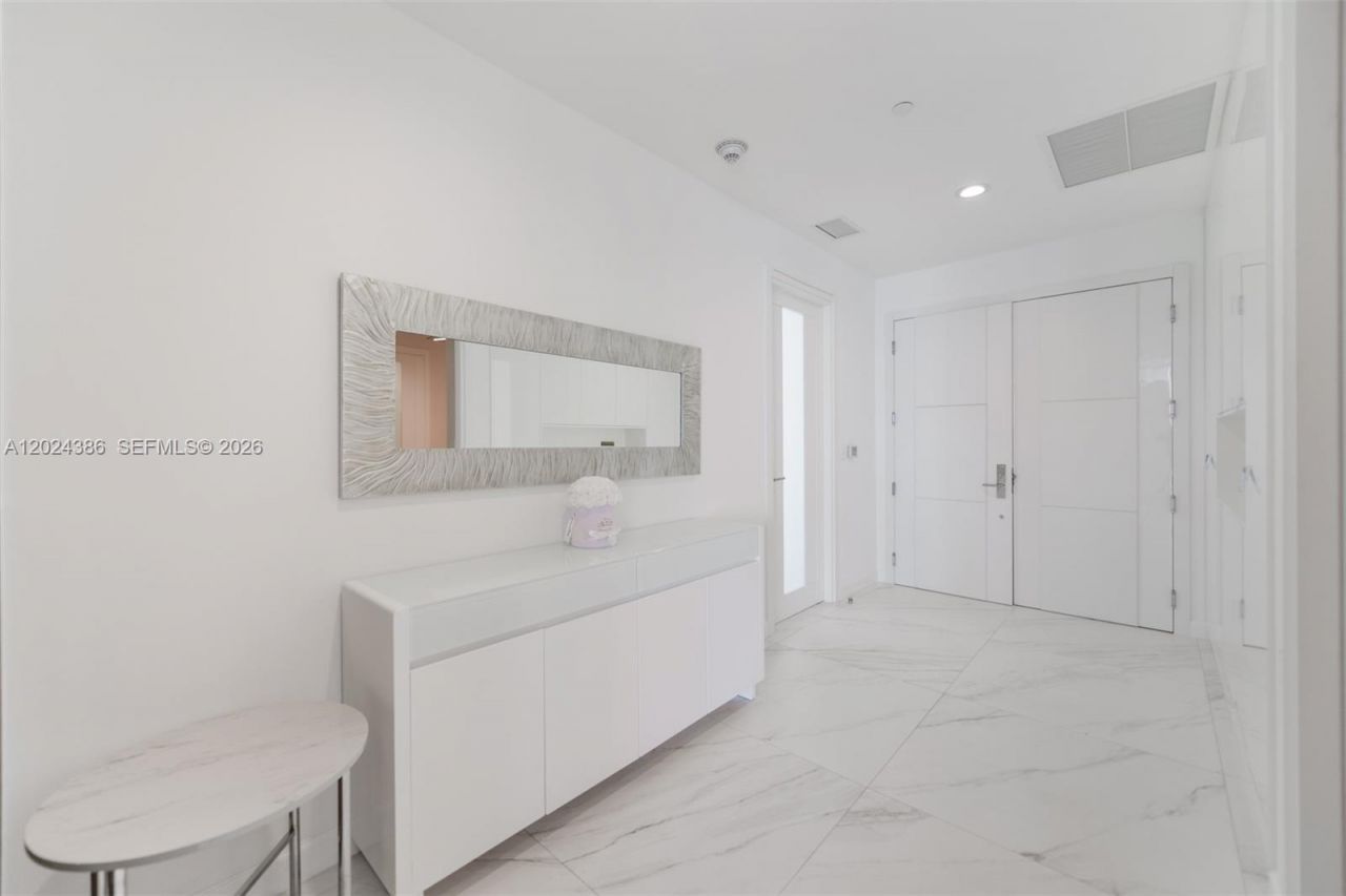 17475 Collins Ave , Unit 1703, Sunny Isles Beach, FL 33160 Photo