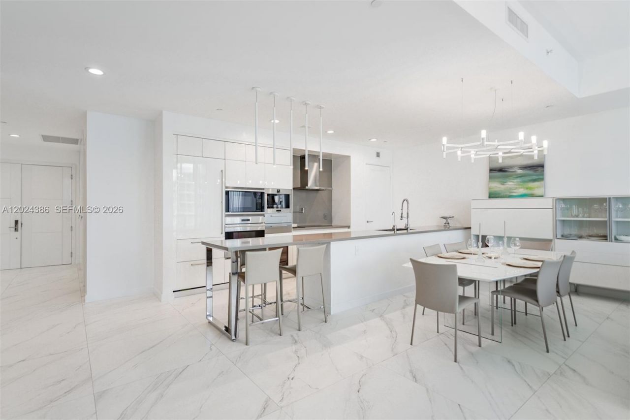 17475 Collins Ave , Unit 1703, Sunny Isles Beach, FL 33160 Photo