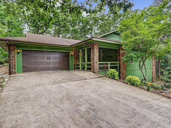 27 Murcia Way, Hot Springs, AR 71909