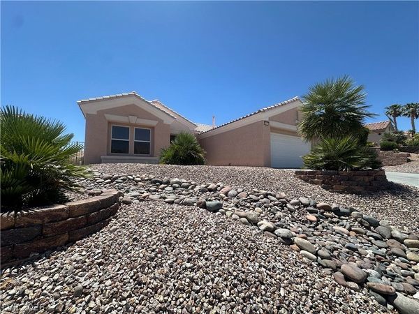 10717 Dover Creek Avenue , Las Vegas, NV 89134
