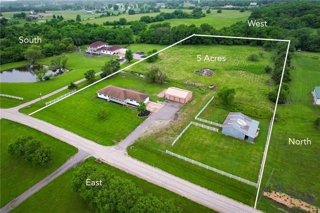 22922 Bedford Road, Spring Hill, KS 66083 Main Photo