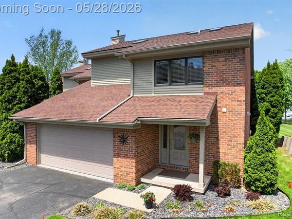 2214 Bowles Street, Fenton Twp, MI 48430