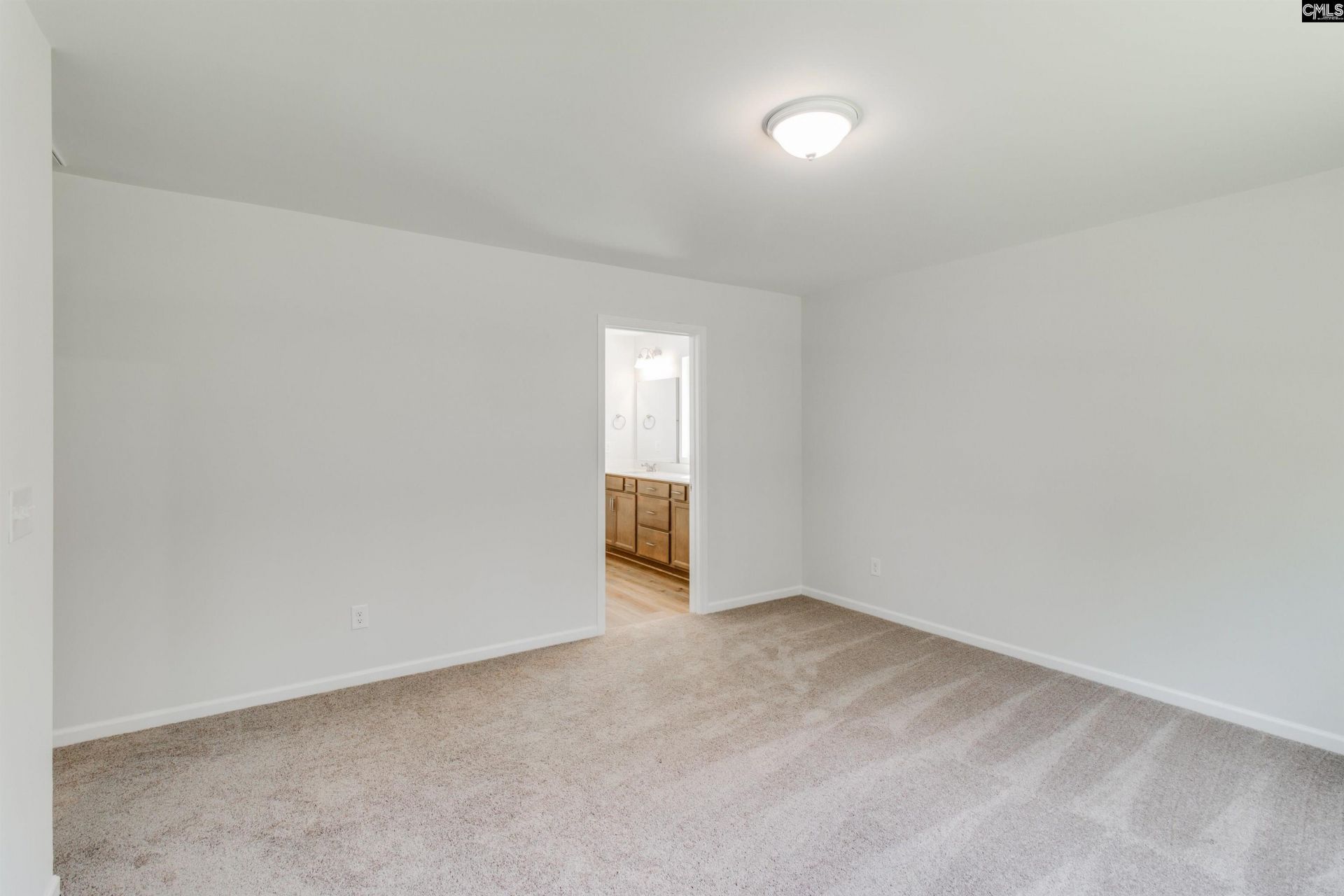1079 Nazareth Road Photo 14