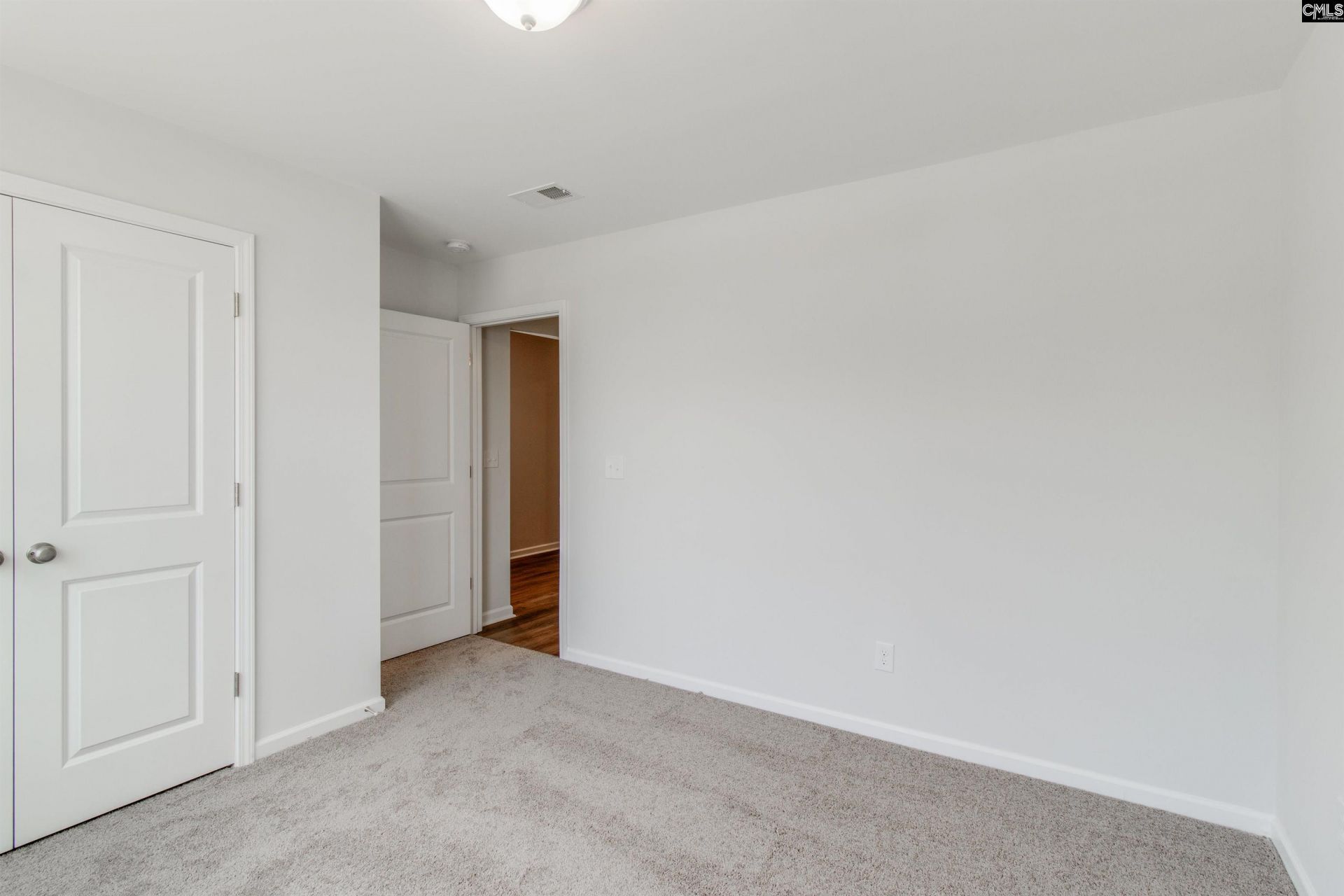 1079 Nazareth Road Photo 18