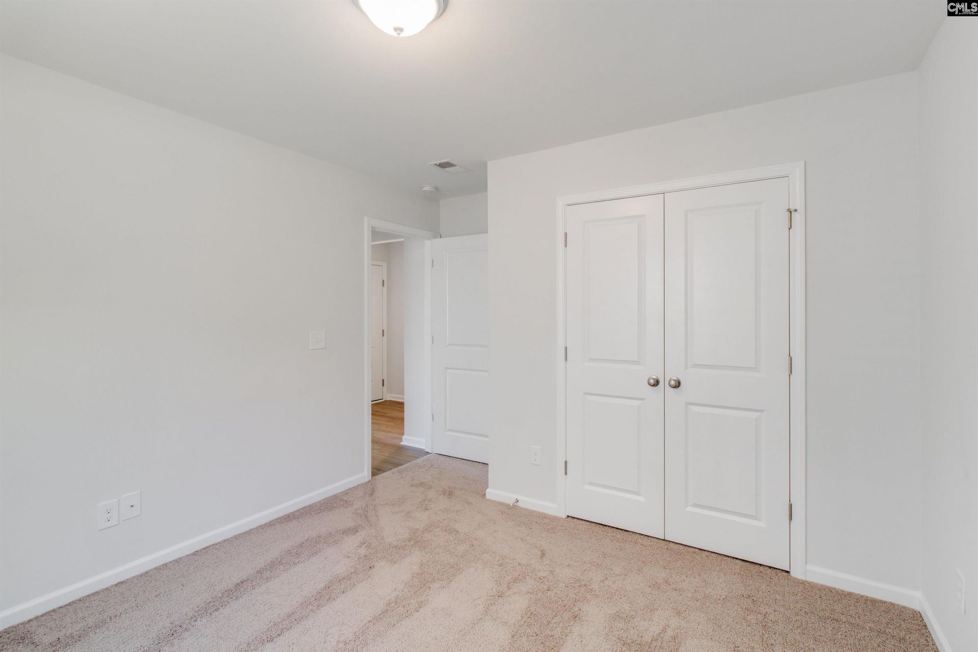1079 Nazareth Road Photo 20