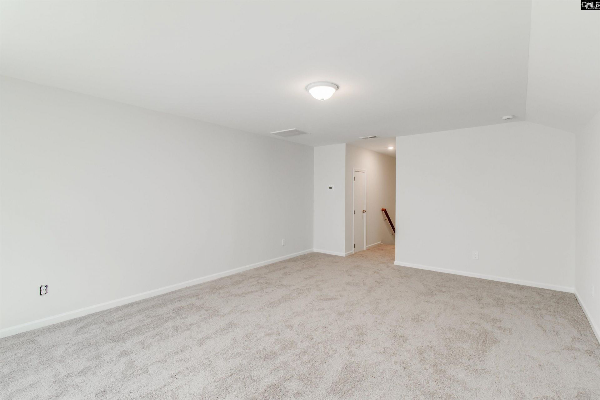 1079 Nazareth Road Photo 22