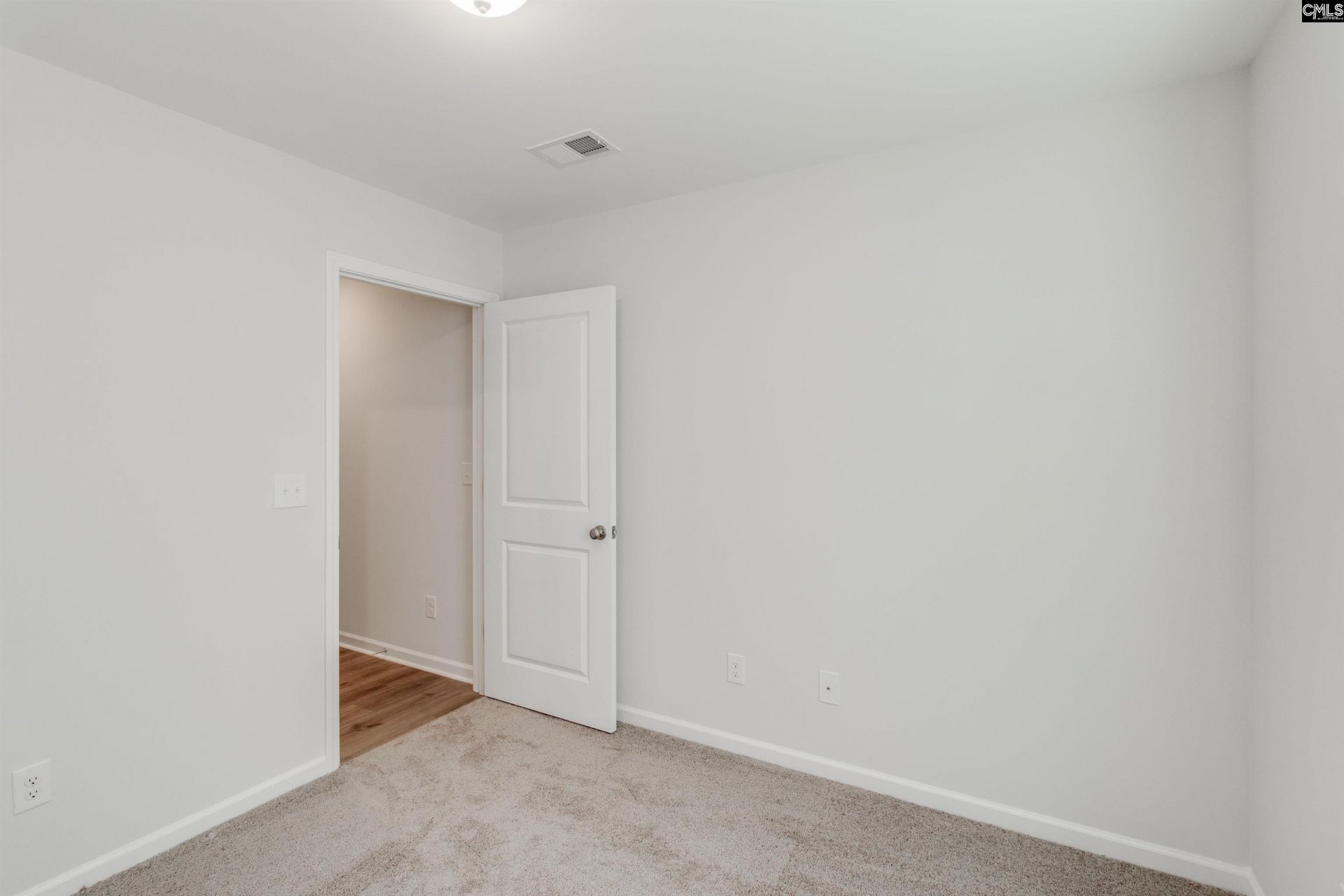 1079 Nazareth Road Photo 24