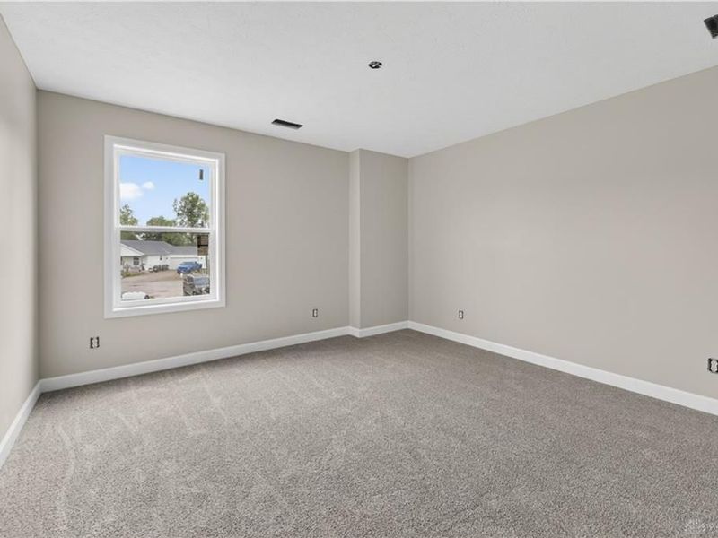 603 Hastings Drive, Lynchburg, OH 45142 Photo 13