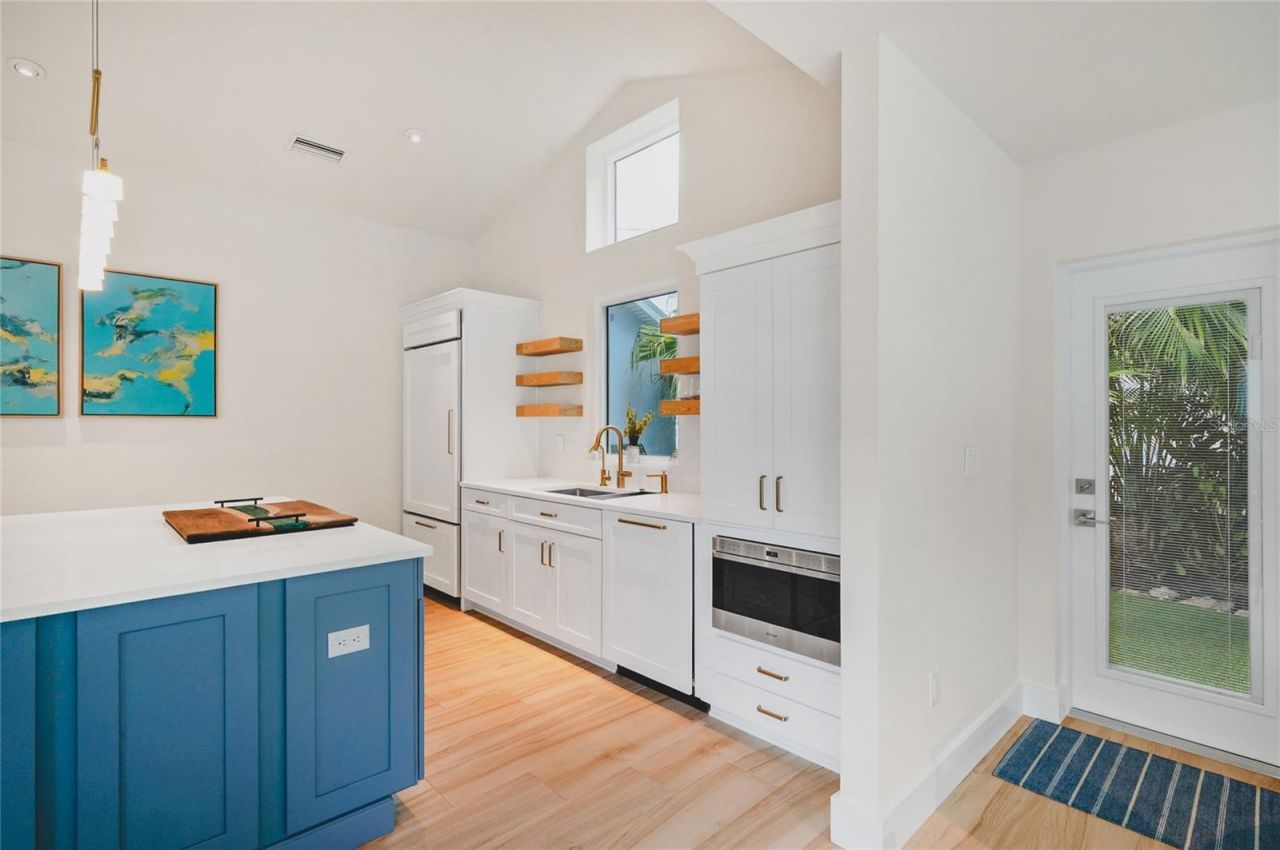 242 Gladiolus Street, Anna Maria, FL 34216 Photo