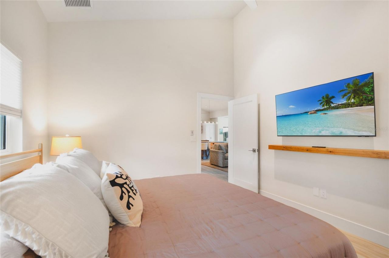 242 Gladiolus Street, Anna Maria, FL 34216 Photo