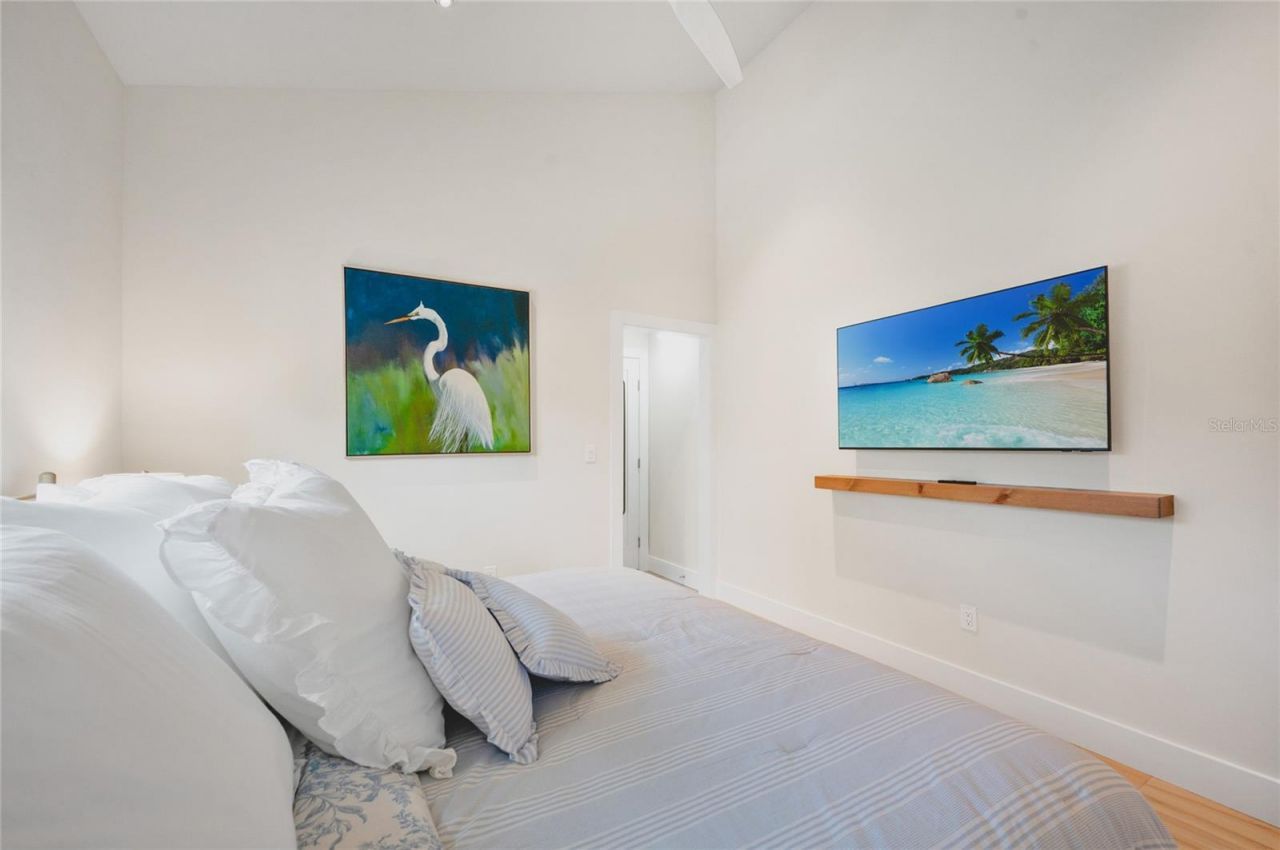 242 Gladiolus Street, Anna Maria, FL 34216 Photo