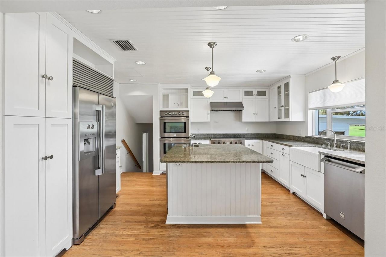 6827 Tequesta Drive, Seminole, FL 33777 Photo