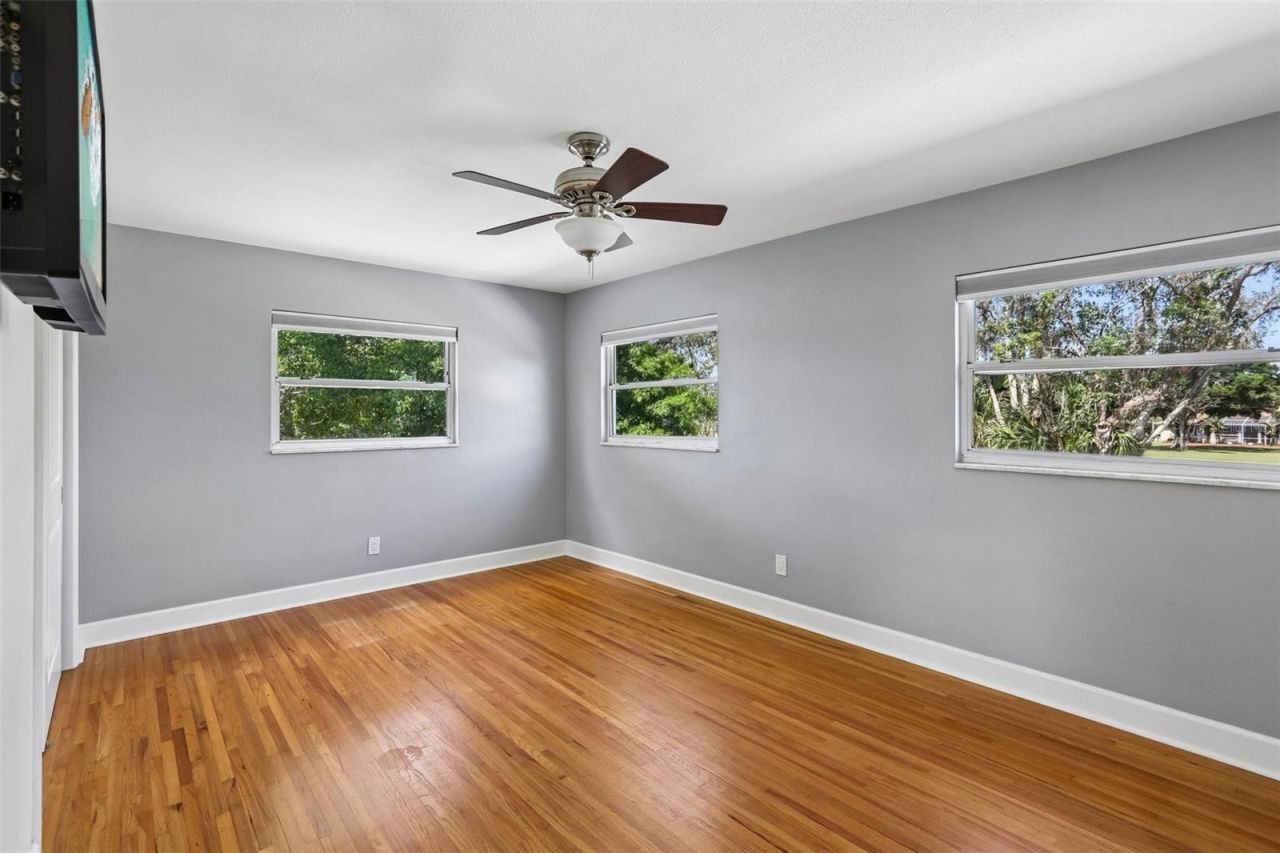 6827 Tequesta Drive, Seminole, FL 33777 Photo