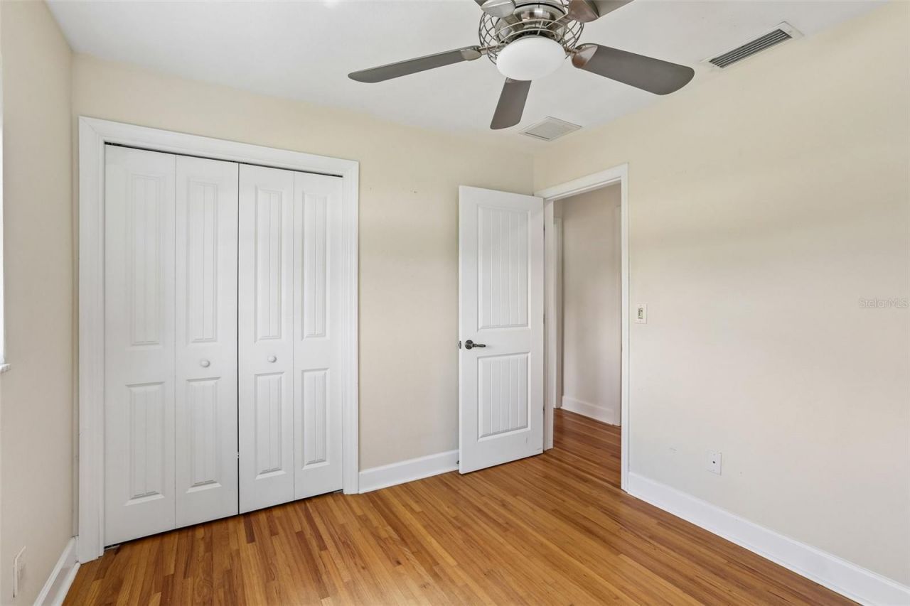 6827 Tequesta Drive, Seminole, FL 33777 Photo