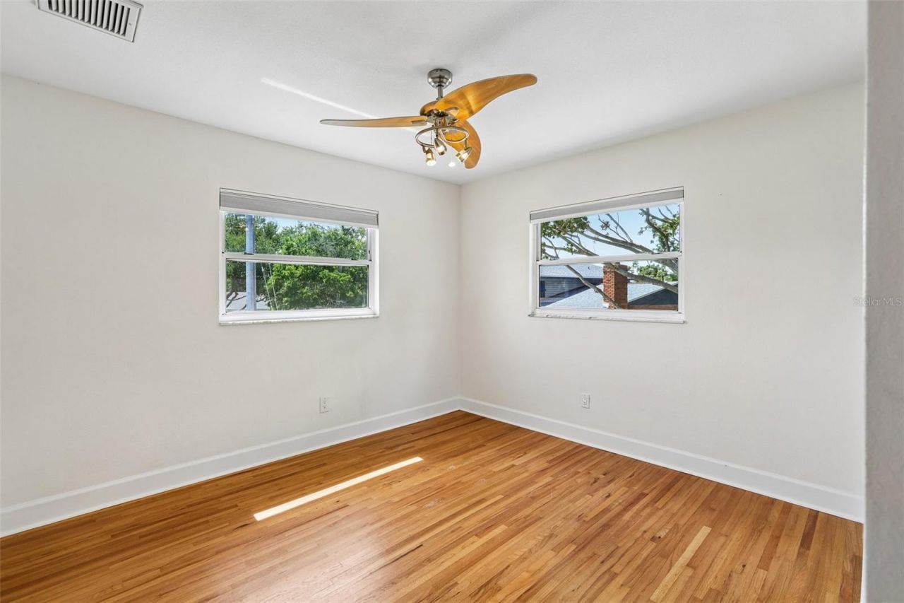 6827 Tequesta Drive, Seminole, FL 33777 Photo