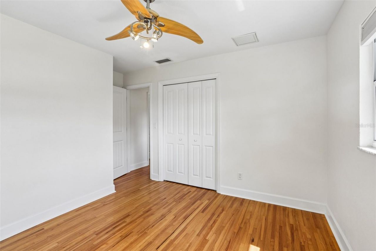 6827 Tequesta Drive, Seminole, FL 33777 Photo