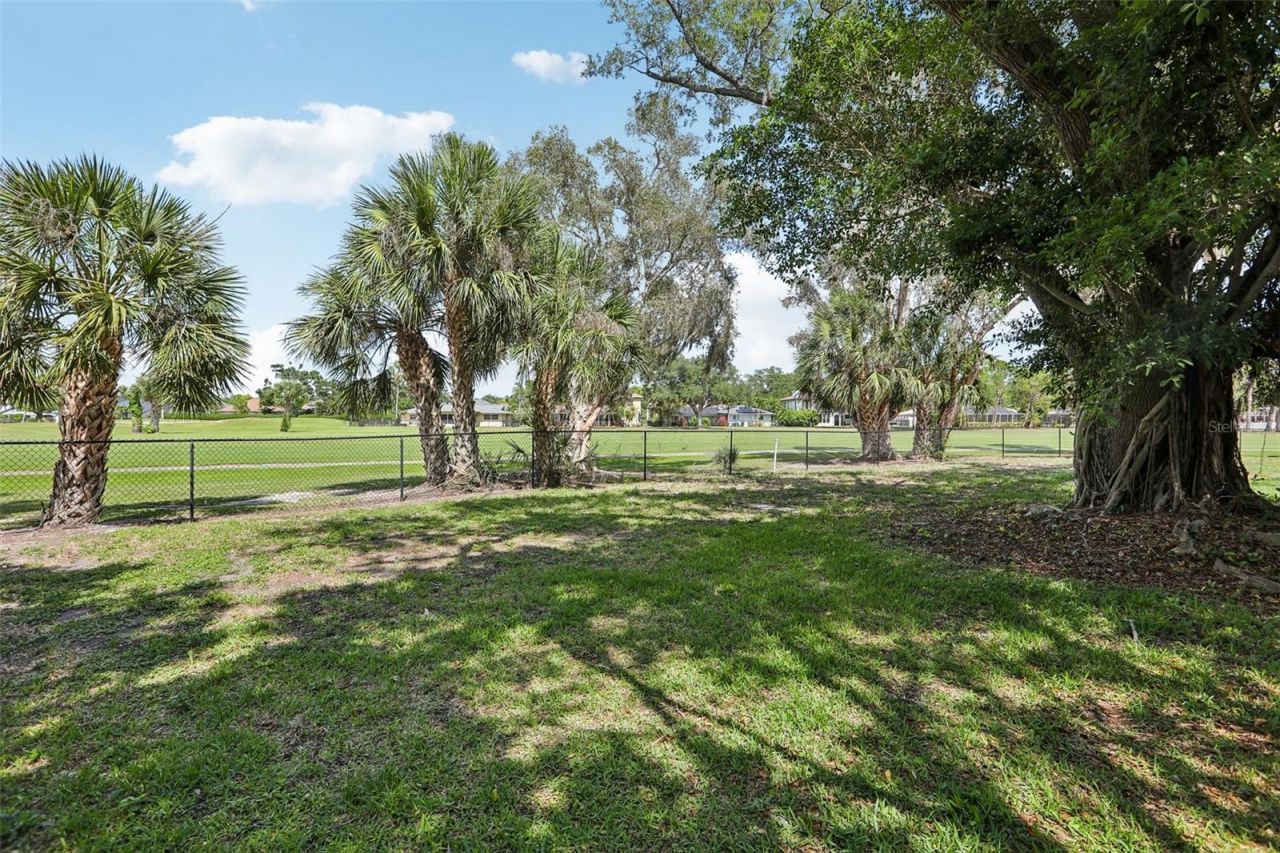 6827 Tequesta Drive, Seminole, FL 33777 Photo