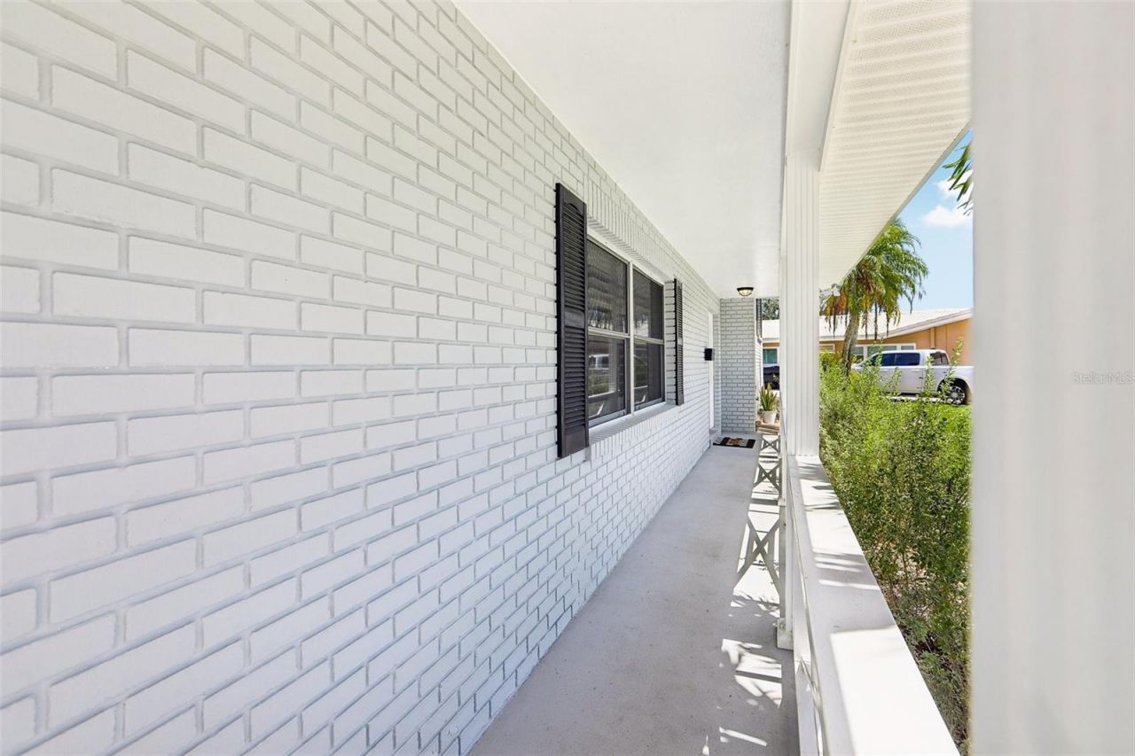 6827 Tequesta Drive, Seminole, FL 33777 Photo