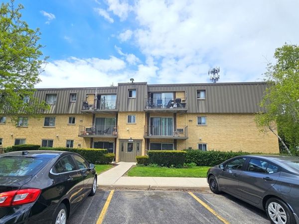 584 Fairway View Drive , Unit 2J, Wheeling, IL 60090