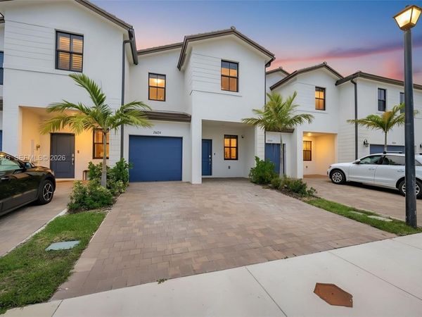 23124 SW 130th Ave , Miami, FL 33170