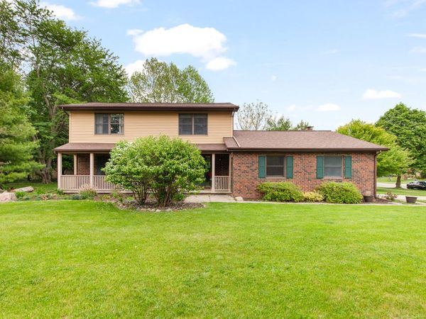 1302 N Freer Road, Chelsea, MI 48118