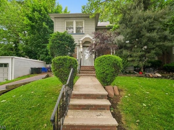 210 Hillside Rd, Elizabeth, NJ 07208