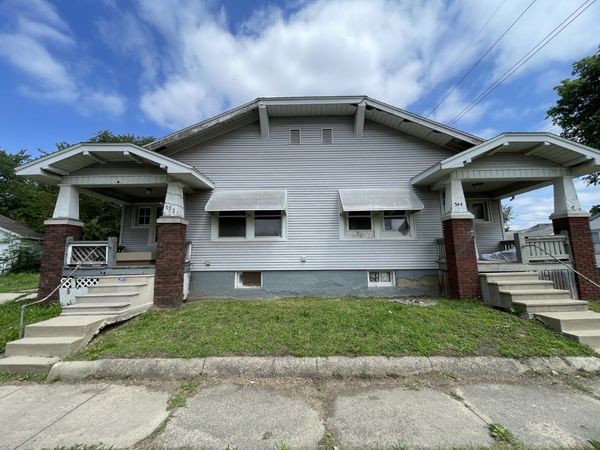 552 W Center Street , Decatur, IL 62526