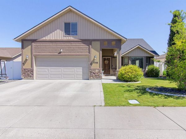 1068 Terra Ave, Twin Falls, ID 83301