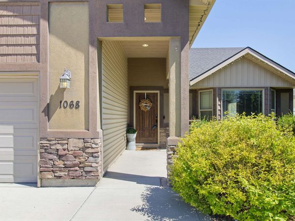 1068 Terra Ave, Twin Falls, ID 83301