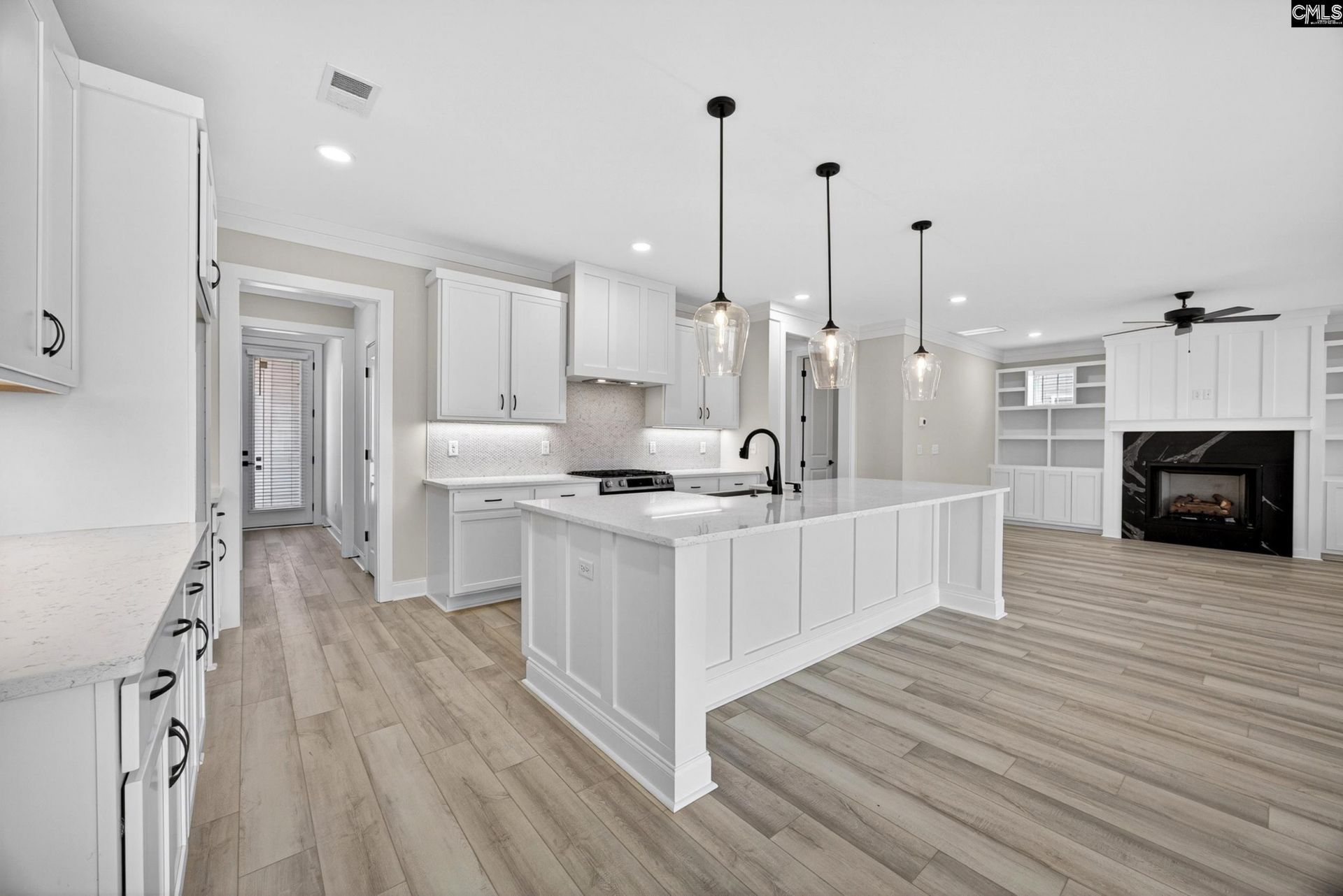 2023 Shallow Bluff Court Photo 5