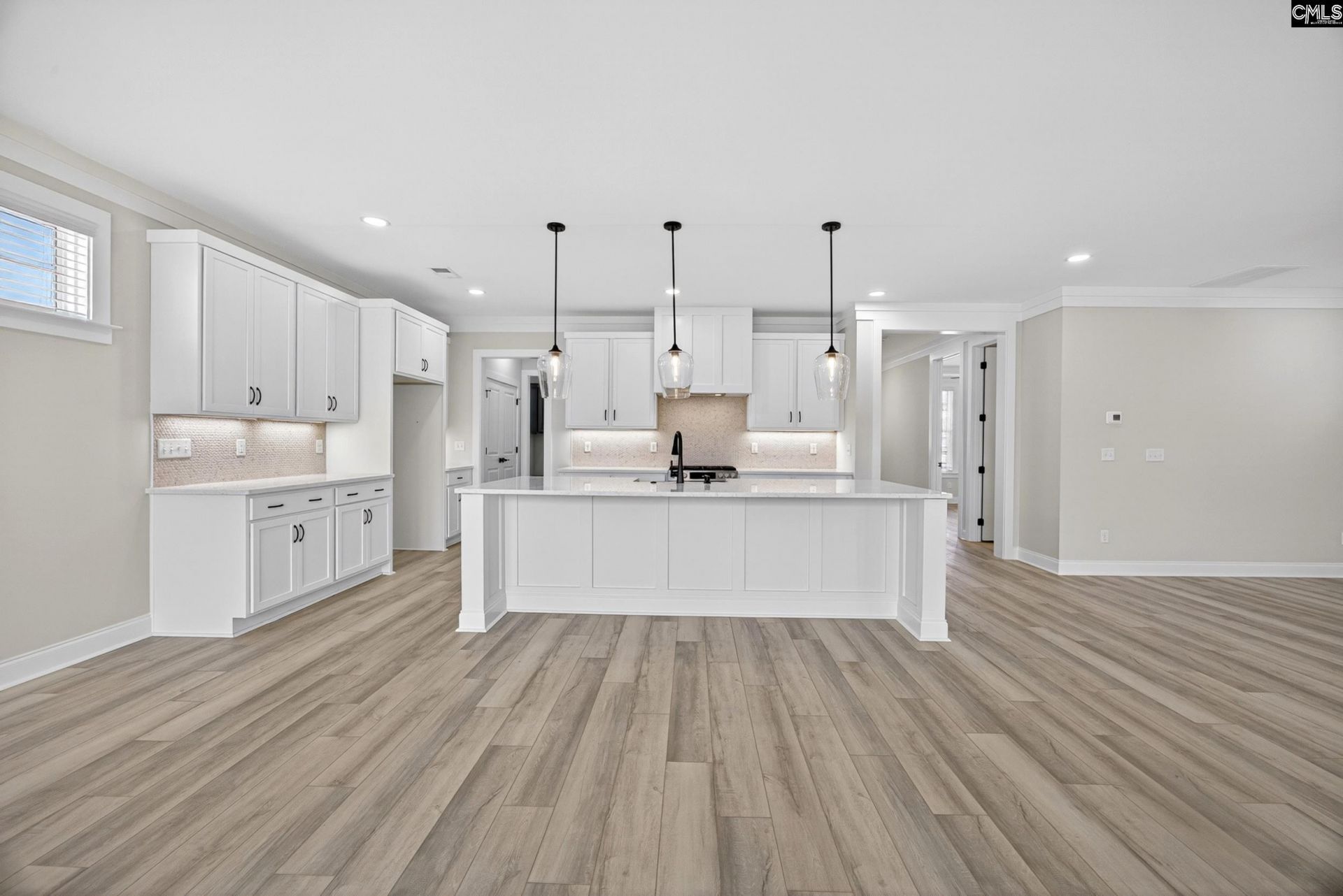 2023 Shallow Bluff Court Photo 8