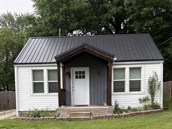244 N Pine Street , Marshfield, MO 65706
