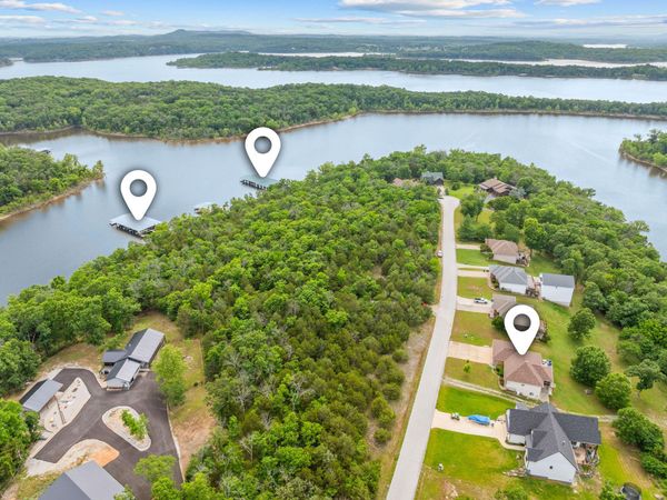 451 Uniqueville Lane , Lampe, MO 65681