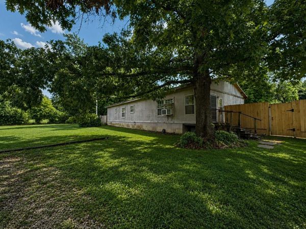 6289 Farm Road 2290 , Seligman, MO 65745