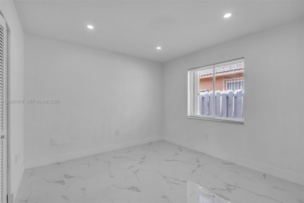 9703 NW 127th St , Hialeah Gardens, FL 33018 Photo