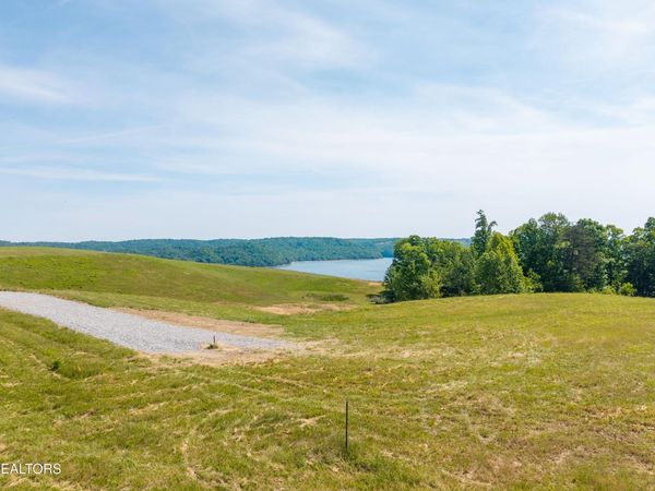 598 J T Foster Rd, Allons, TN 38541